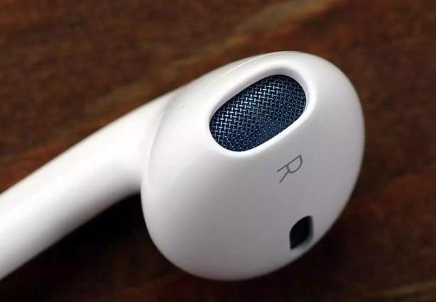 苹果 EarPods  耳机两个开孔的作用是什么？