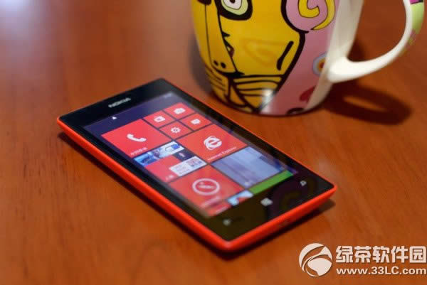 lumia 520连接电脑图文教程：诺基亚lumia520连接电脑步骤