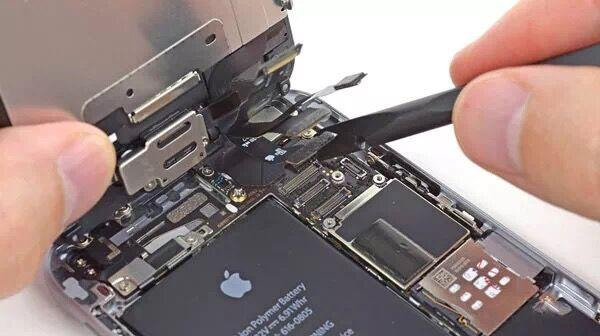 iPhone  屏幕乱跳原因及解决方法