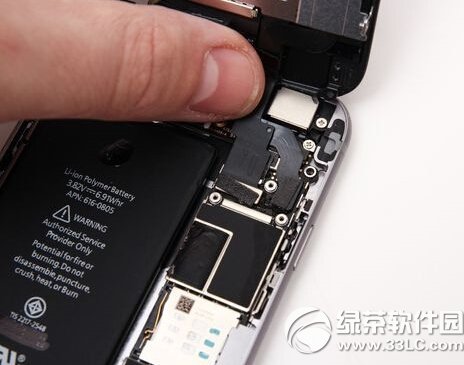 iphone6怎么换电池 iphone6拆机换电池操作教程图13