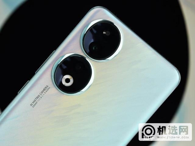 OPPO Reno10和iPhone SE 3怎么选？哪个更好？