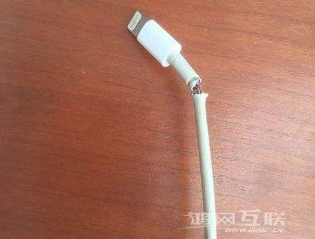 iPhone  充电时提示“可能不支持此配件”是什么原因？插图3