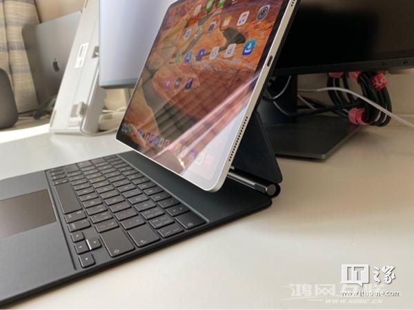 [经验] 苹果 iPad  Pro  2020 款妙控键盘国行开箱：重量首曝插图31