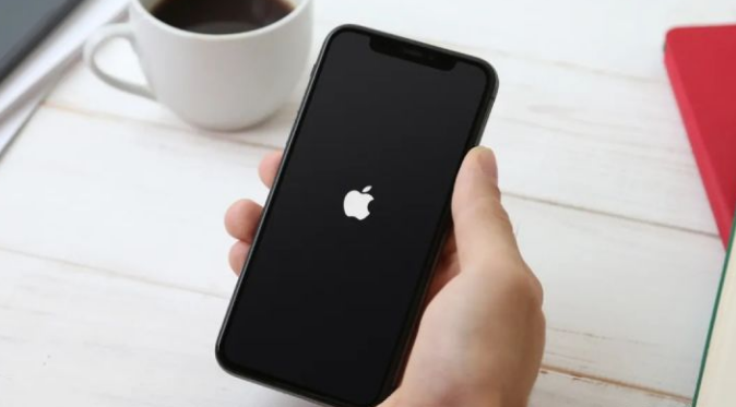 解决iPhone白苹果闪烁、无法启动的3种方法