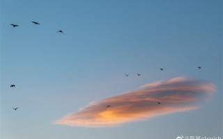 北京天空现绝美多层飞碟云刷屏朋友圈：很美很壮观